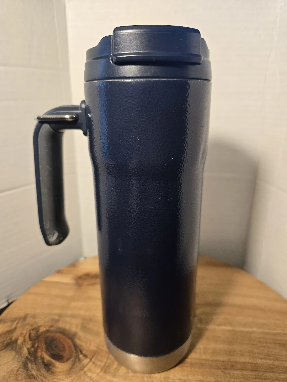 Stanley Classic Twin Lock Adventure Travel Mug Steel Loop Navy Blue 20 fl oz - Picture 6 of 9